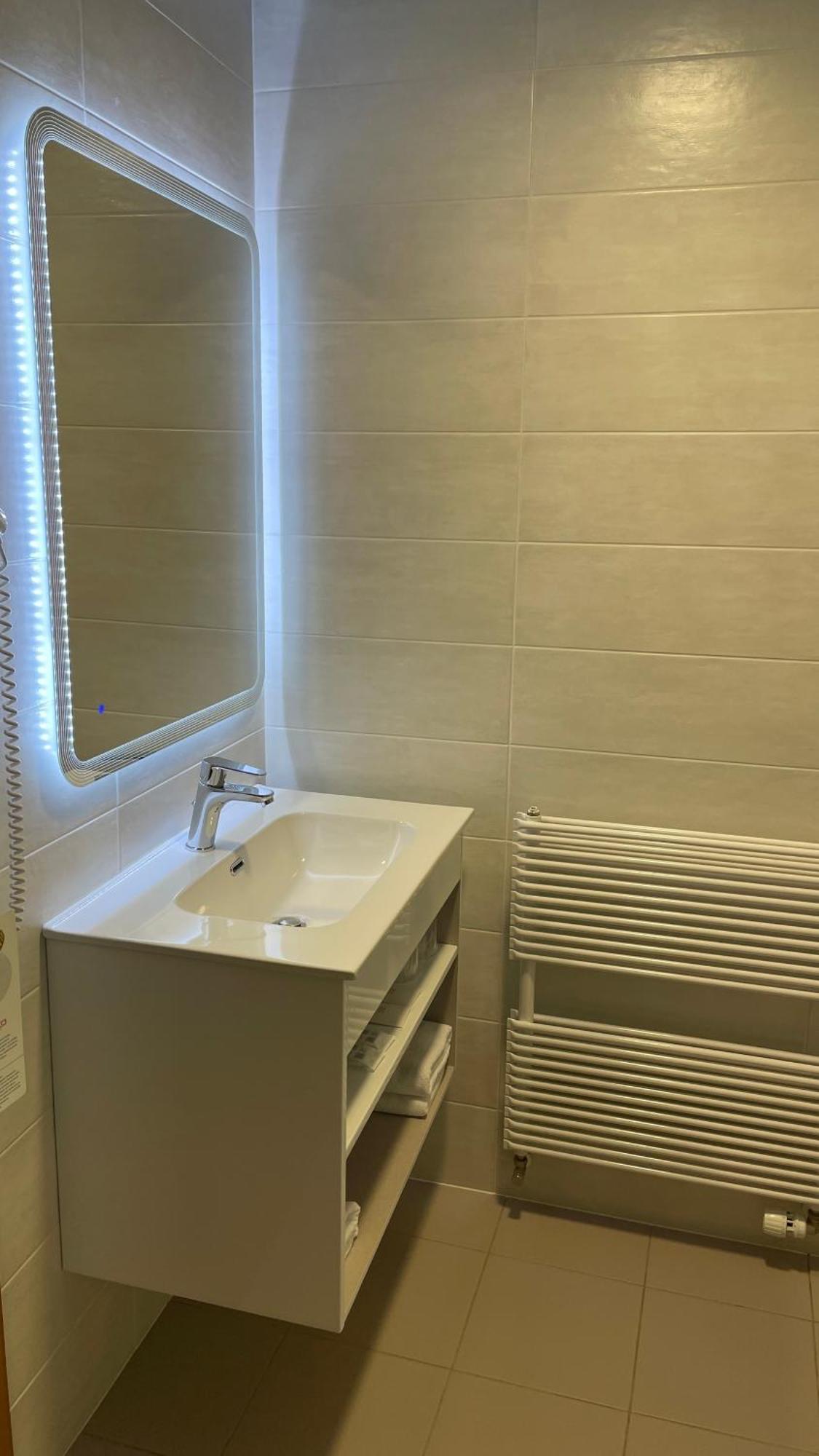 Hotel Venko Dobrovo Eksteriør billede
