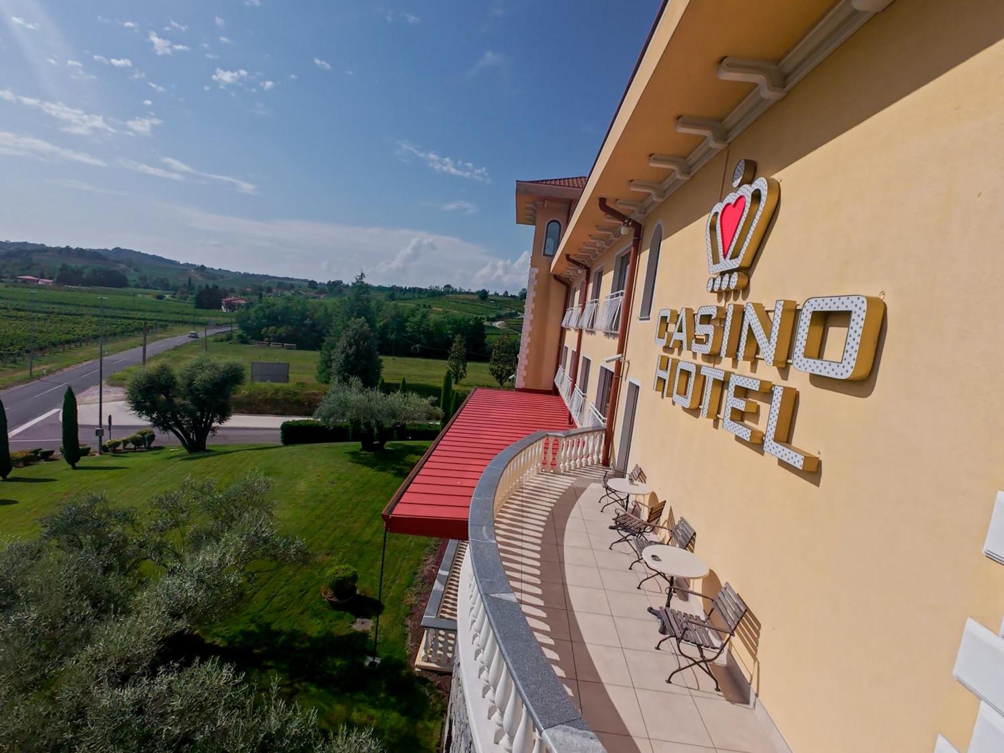 Hotel Venko Dobrovo Eksteriør billede