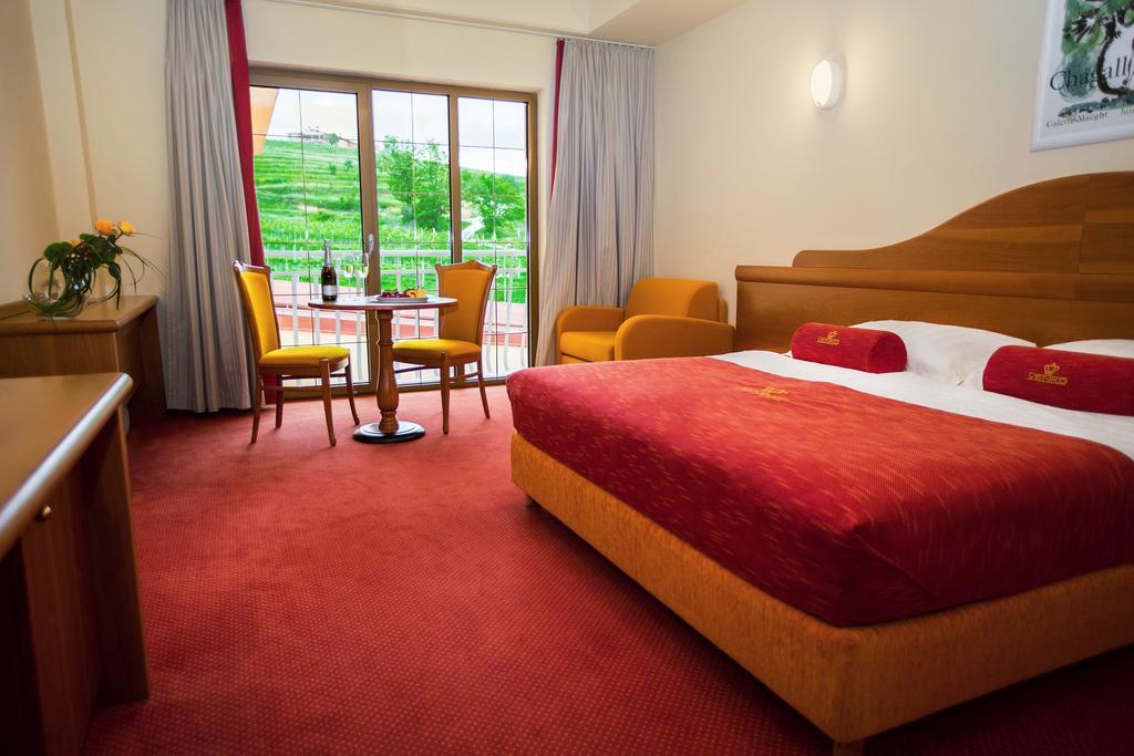 Hotel Venko Dobrovo Eksteriør billede