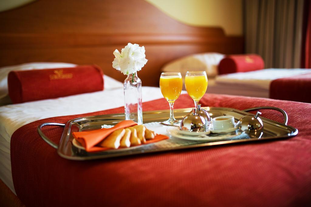 Hotel Venko Dobrovo Eksteriør billede